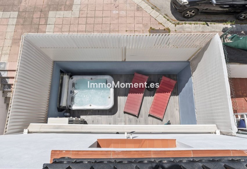 Bestaande woning - Geschakelde woning - Estepona  - Estepona Centro