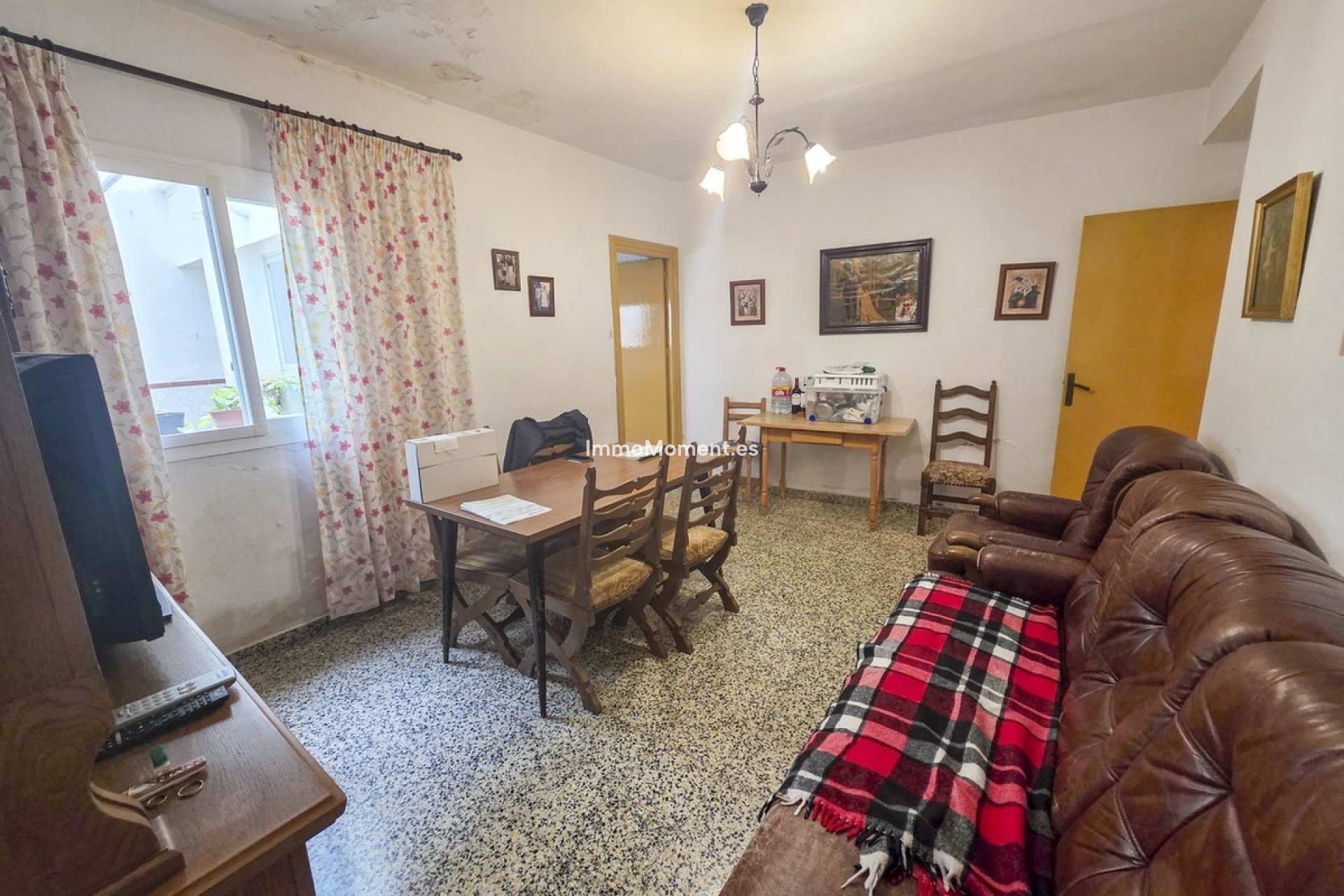 Bestaande woning - Geschakelde woning - Estepona  - Estepona Centro