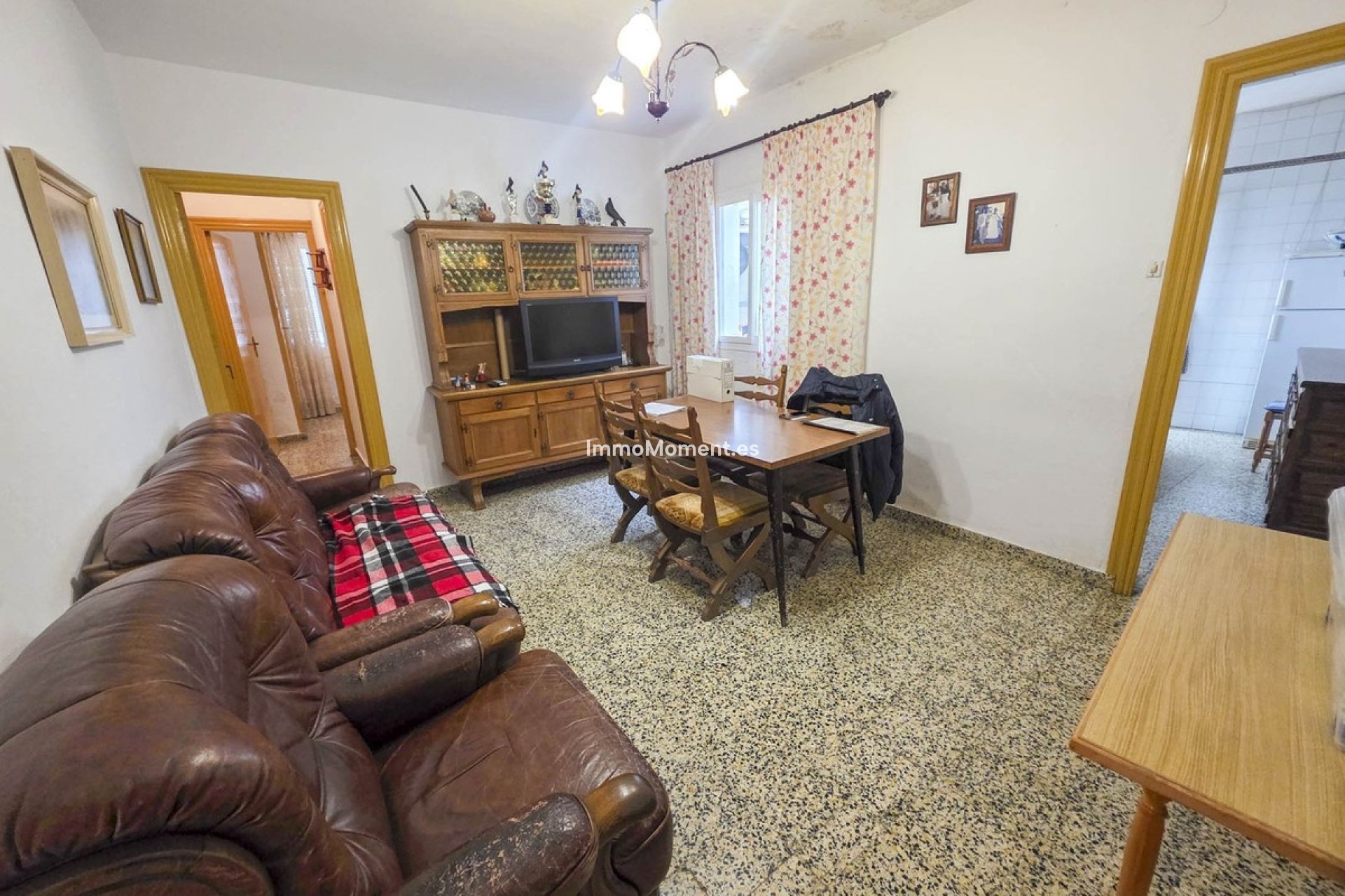 Bestaande woning - Geschakelde woning - Estepona  - Estepona Centro