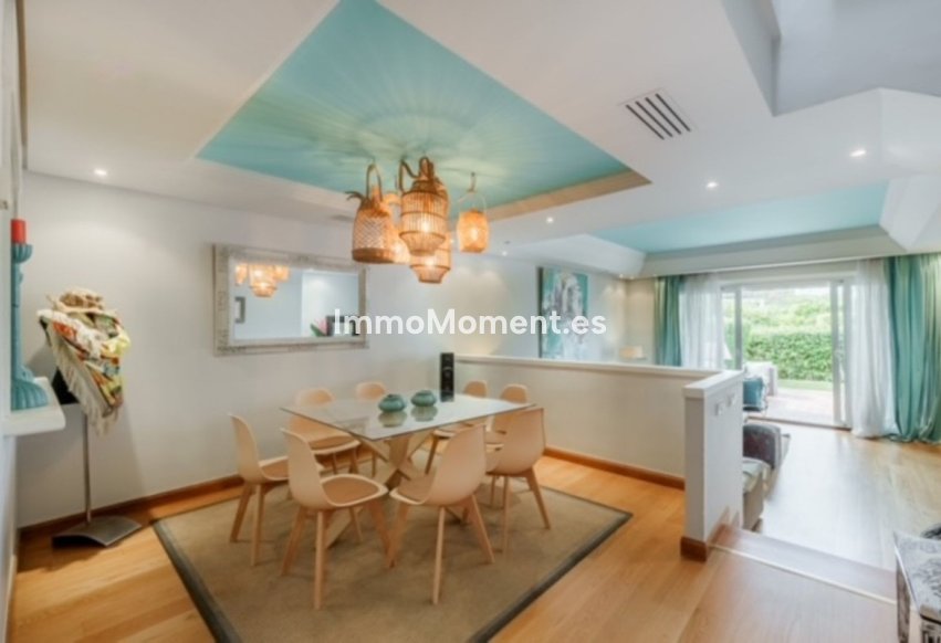 Bestaande woning - Geschakelde woning - Estepona  - Estepona Centro