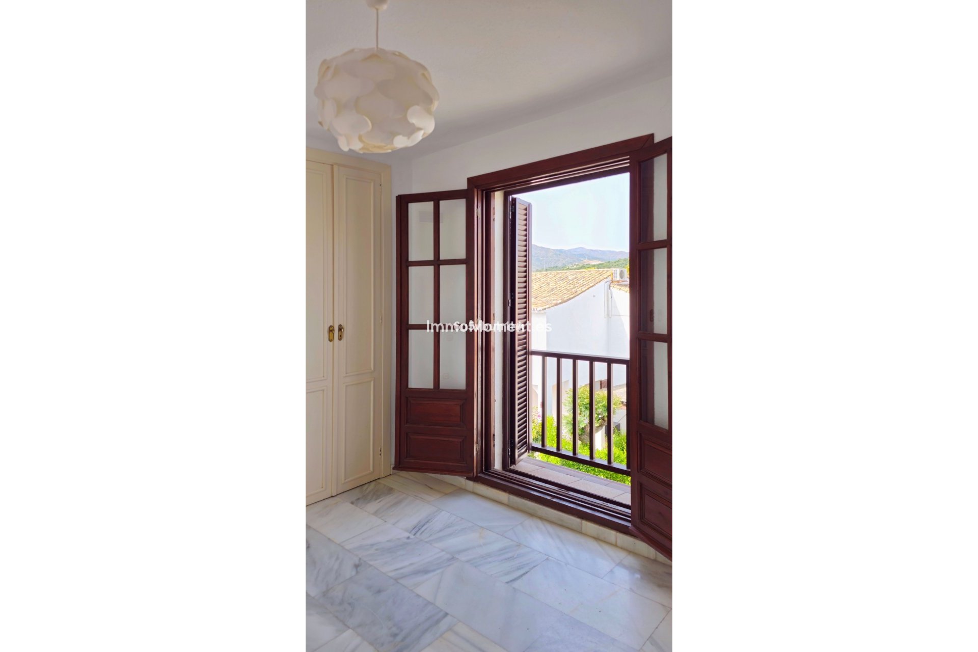 Bestaande woning - Geschakelde woning - Estepona  - Estepona Centro