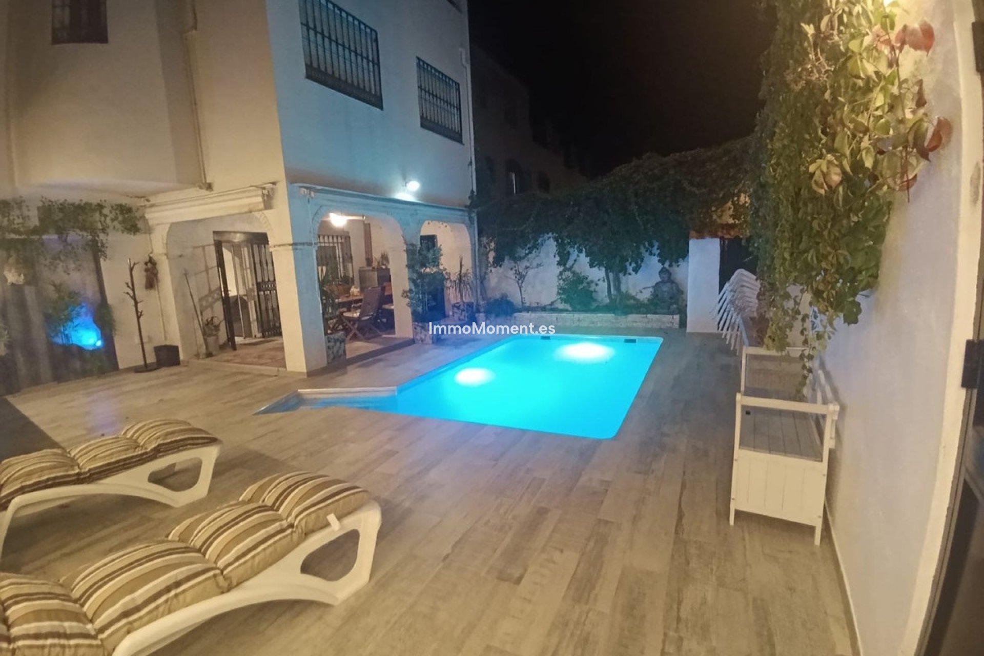 Bestaande woning - Geschakelde woning - Estepona  - Estepona Centro