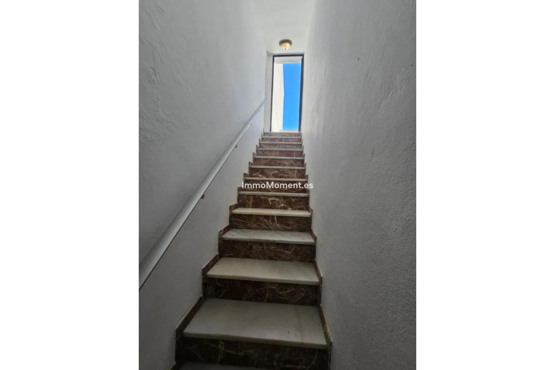 Bestaande woning - Geschakelde woning - Estepona  - Estepona Centro