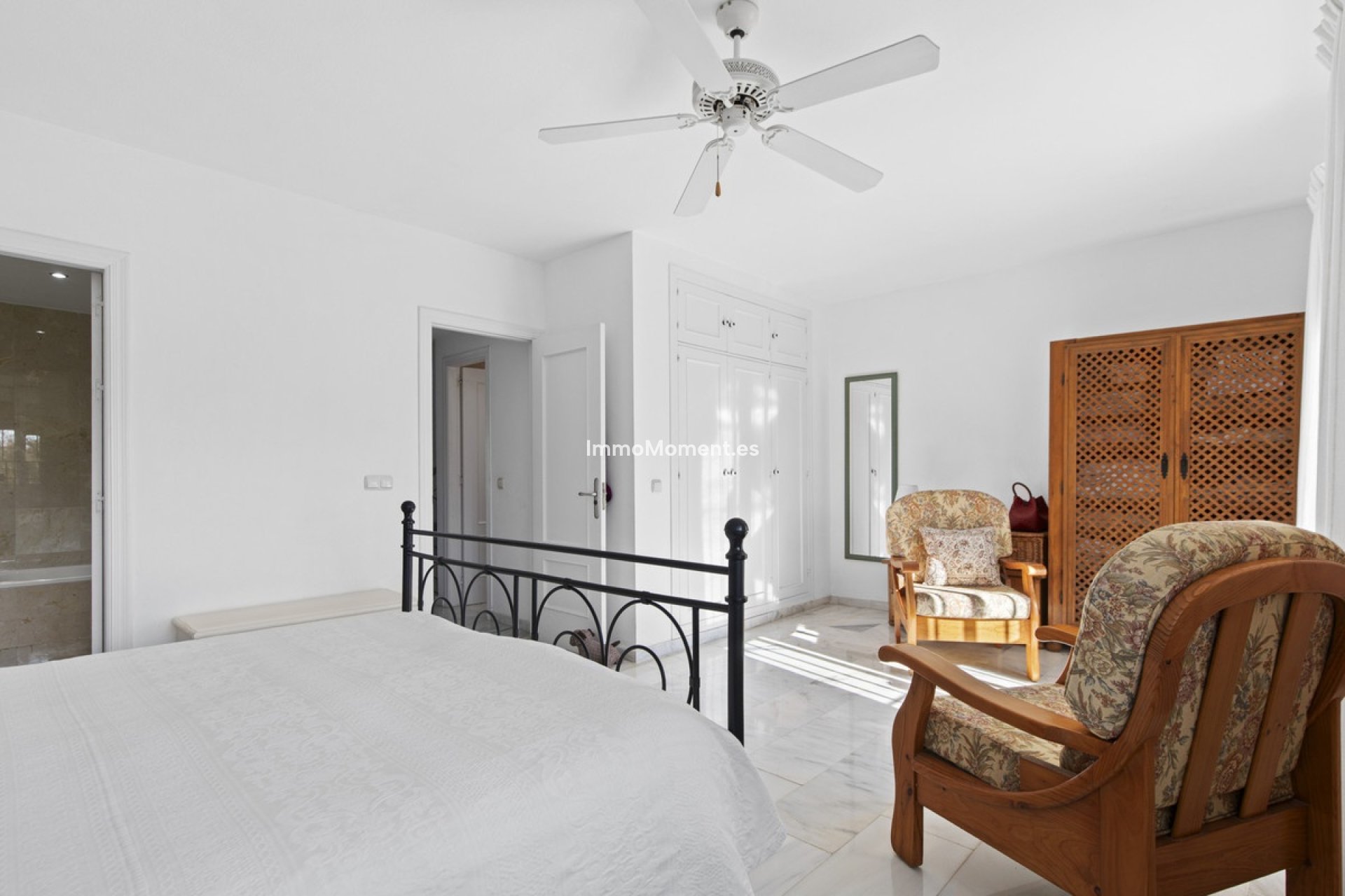 Bestaande woning - Geschakelde woning - Estepona  - Estepona Centro