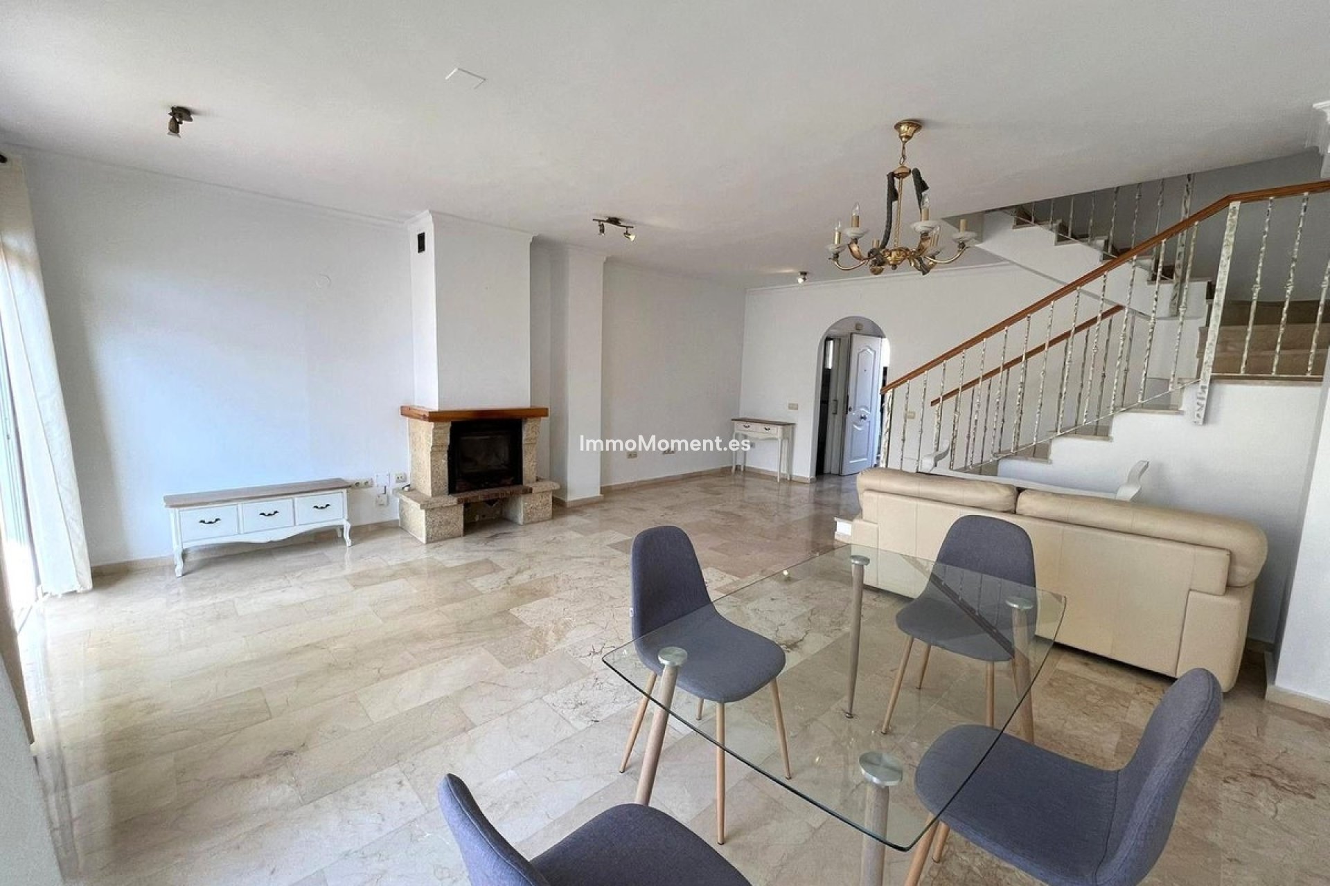 Bestaande woning - Geschakelde woning - Estepona  - Estepona Centro