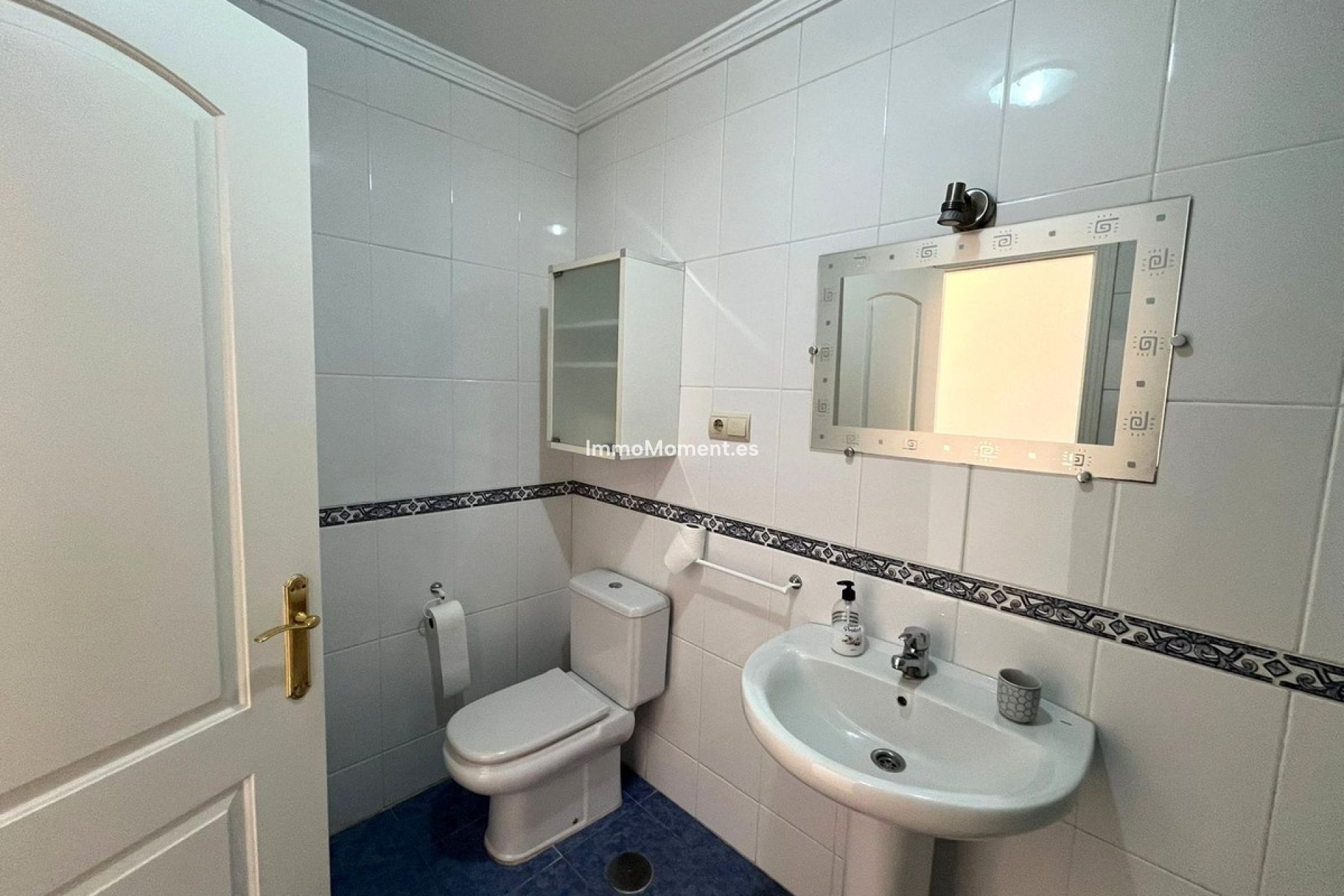 Bestaande woning - Geschakelde woning - Estepona  - Estepona Centro