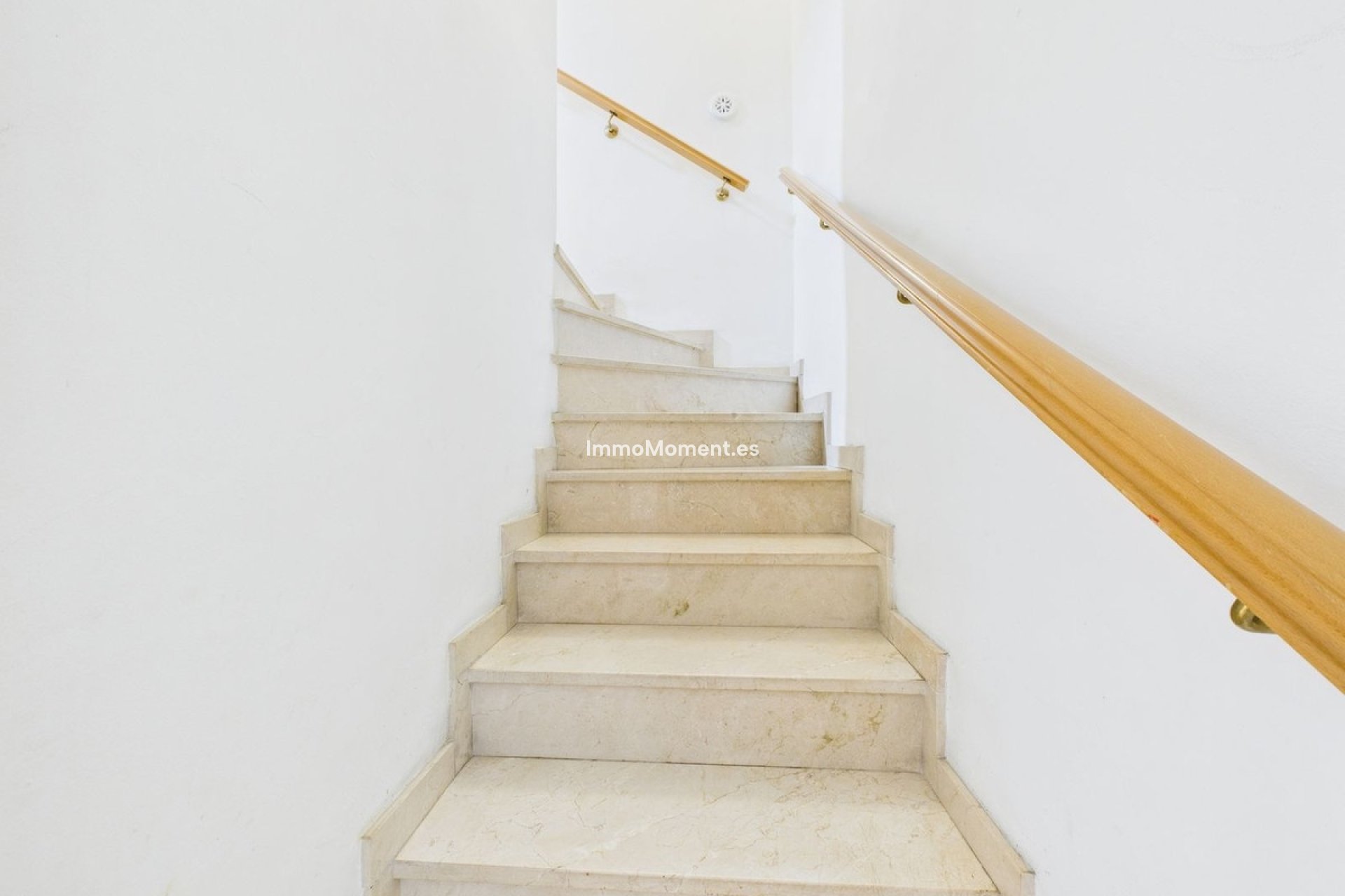 Bestaande woning - Geschakelde woning - Estepona  - Estepona Centro