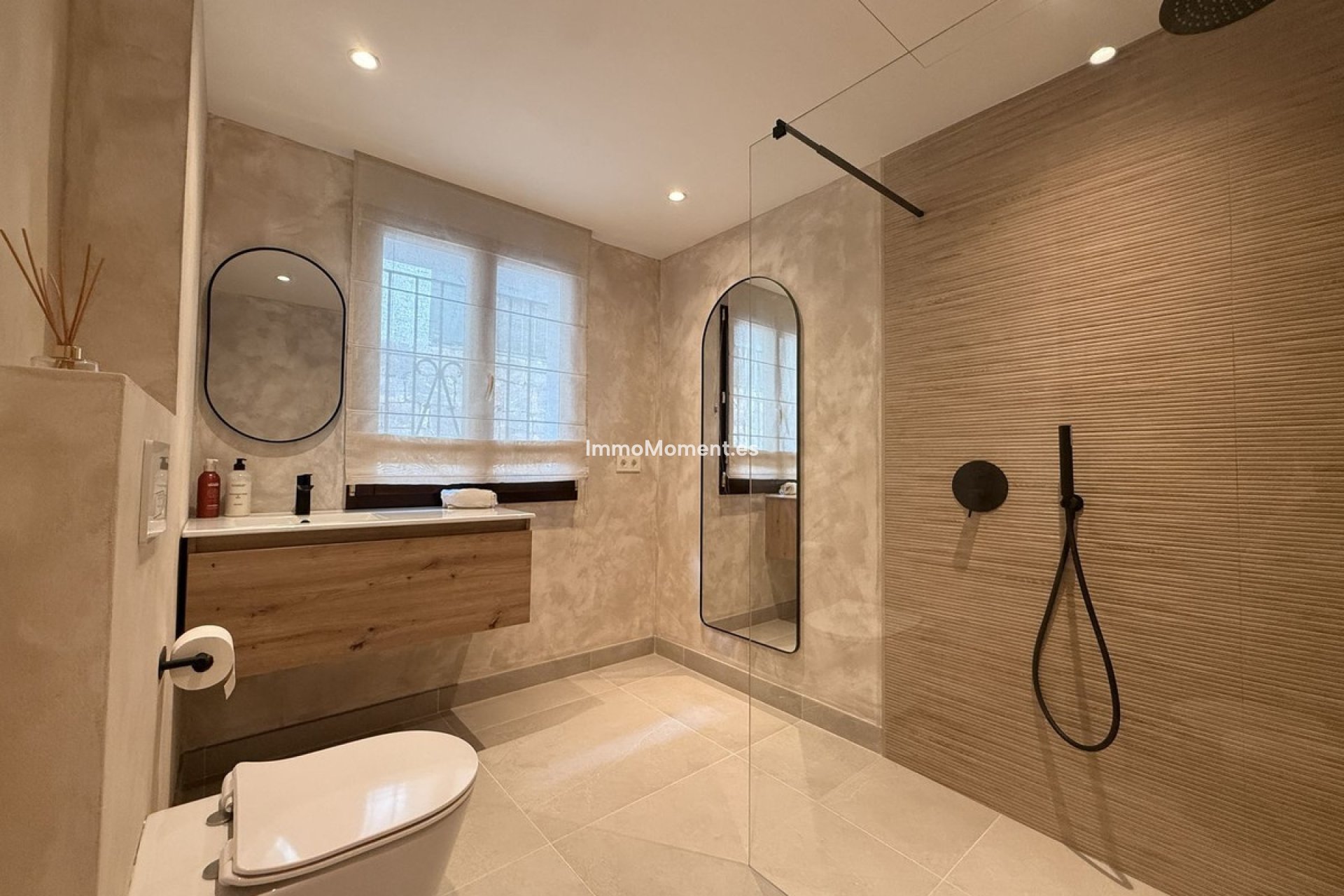 Bestaande woning - Geschakelde woning - Estepona  - Estepona Centro