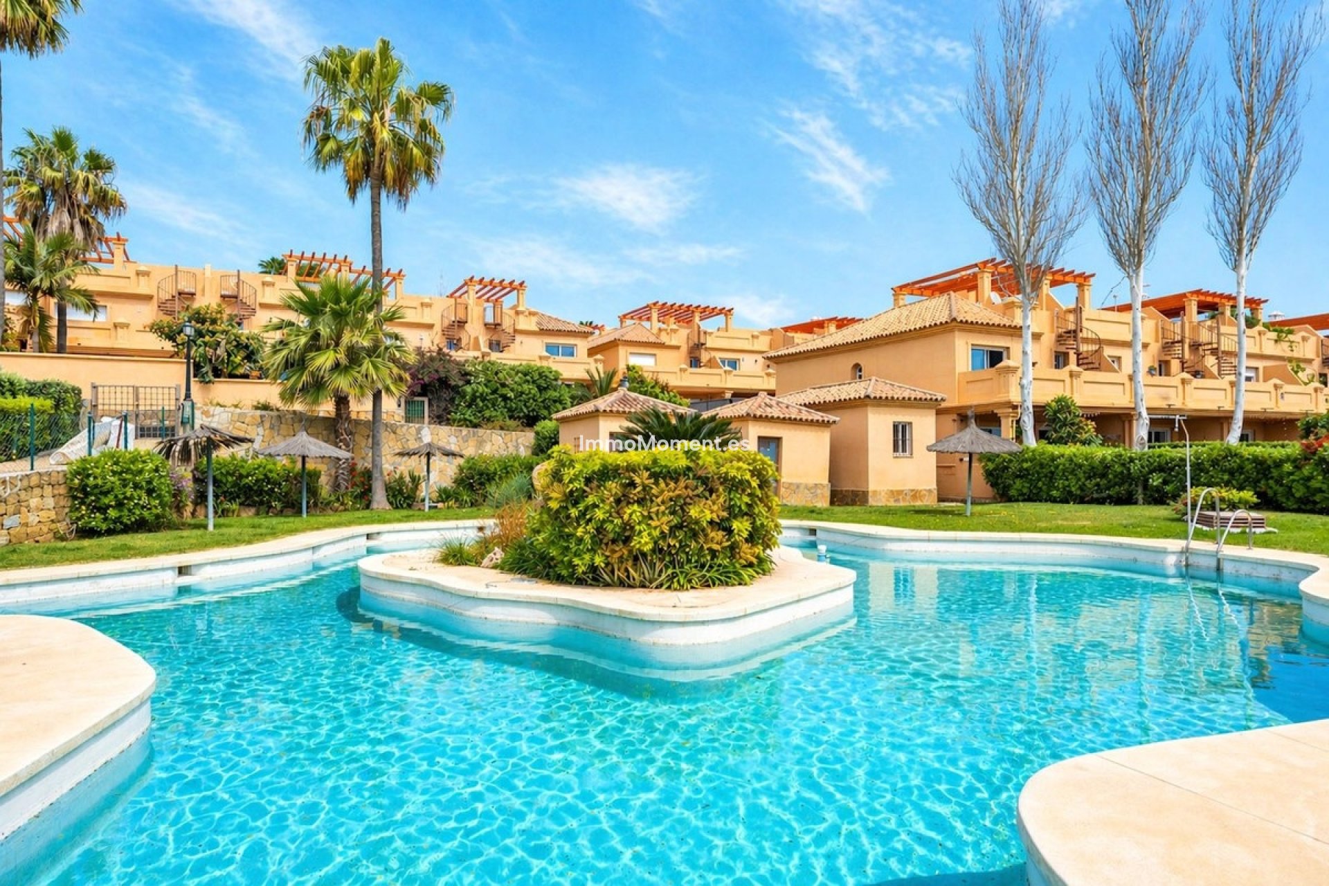 Bestaande woning - Geschakelde woning - Estepona  - Estepona Centro