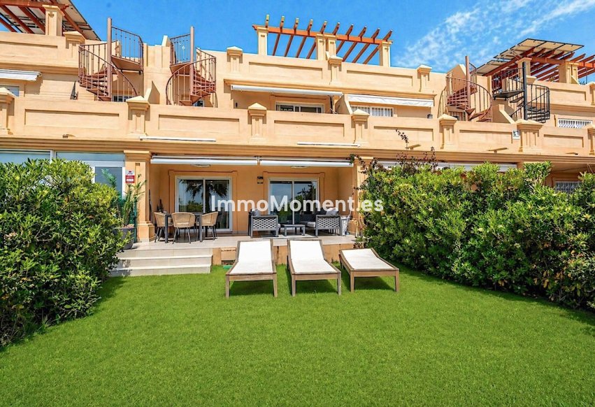Bestaande woning - Geschakelde woning - Estepona  - Estepona Centro