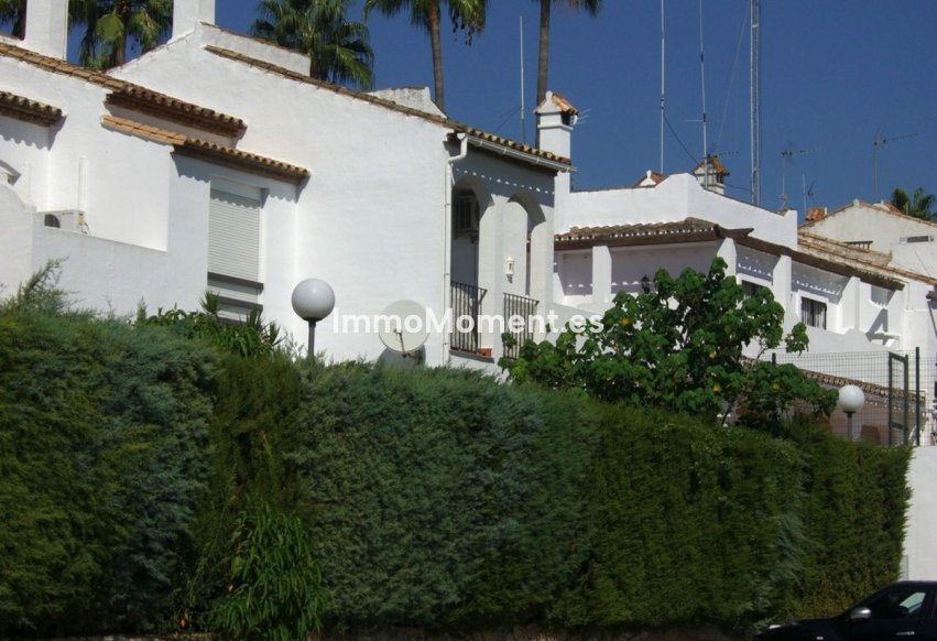 Bestaande woning - Geschakelde woning - Estepona  - New Golden Mile