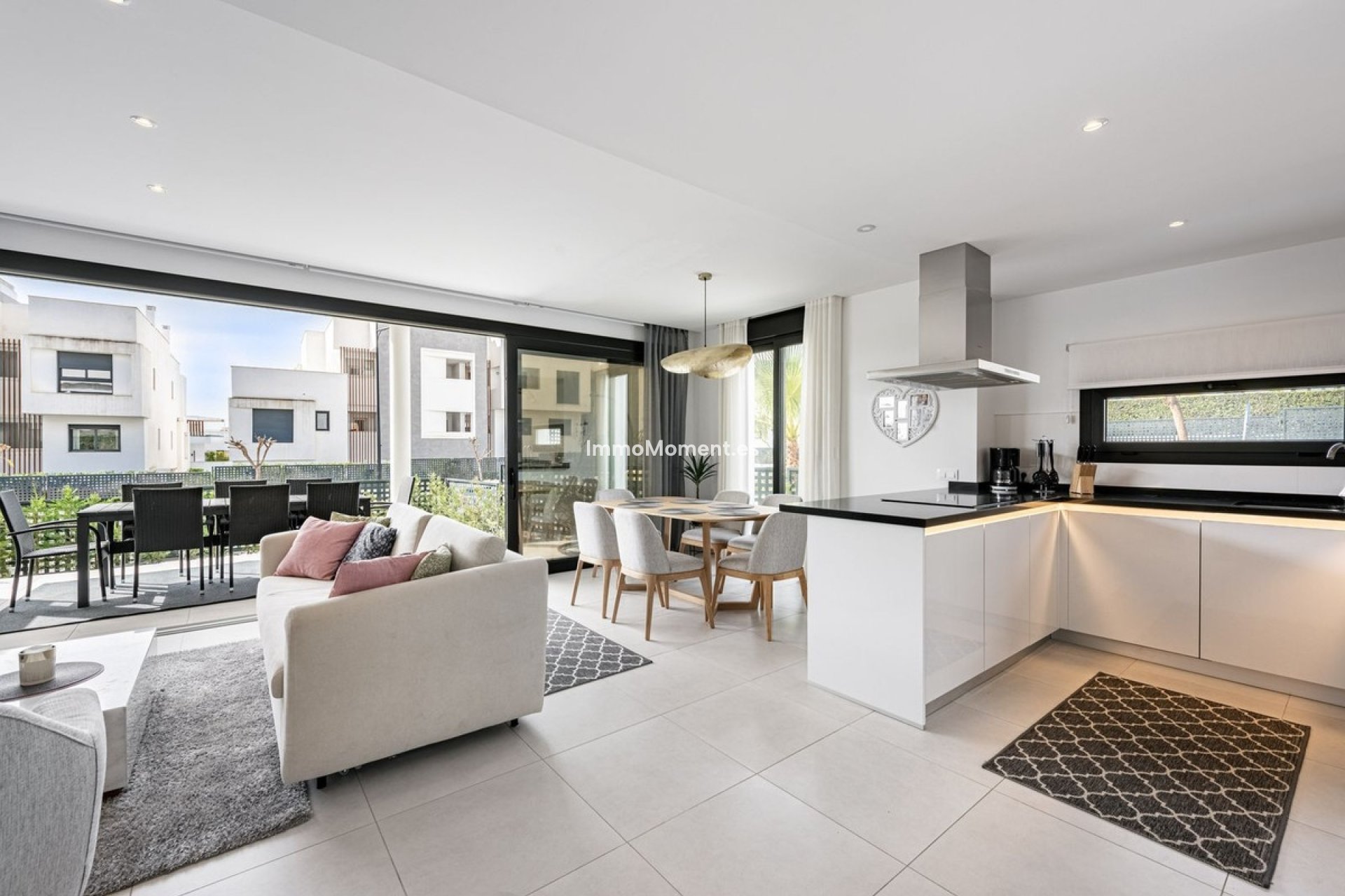 Bestaande woning - Geschakelde woning - Estepona  - New Golden Mile