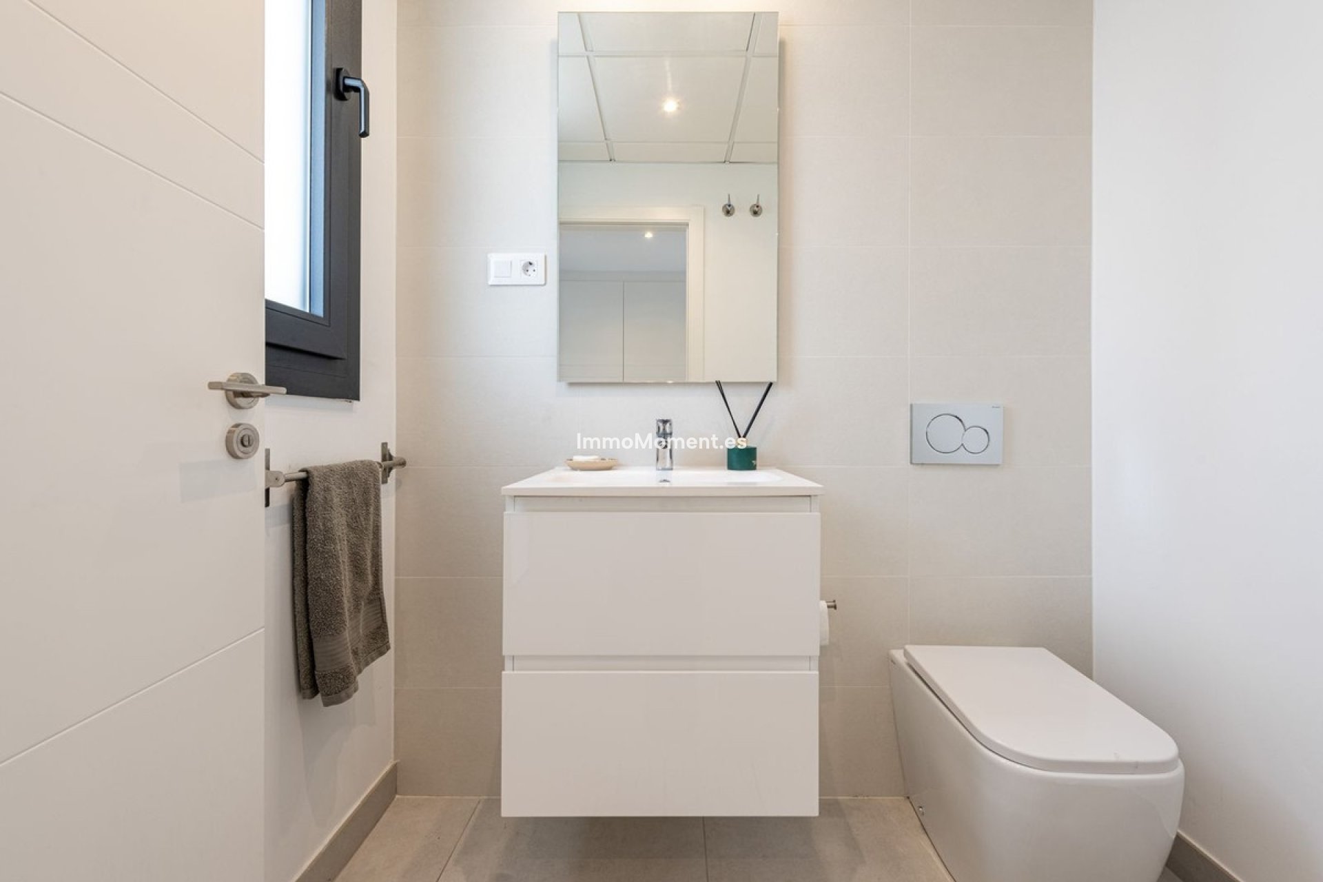 Bestaande woning - Geschakelde woning - Estepona  - New Golden Mile