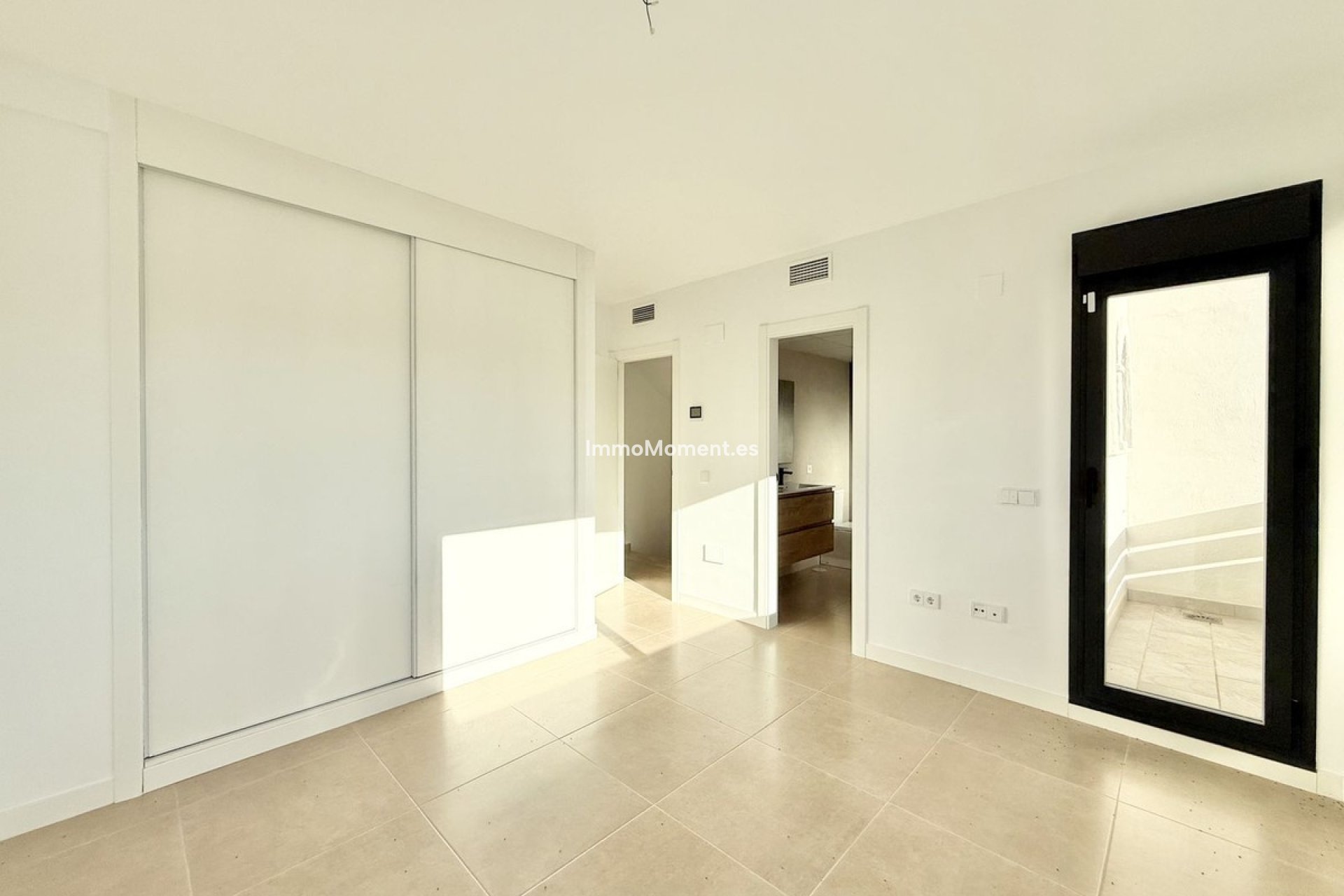 Bestaande woning - Geschakelde woning - Estepona  - New Golden Mile