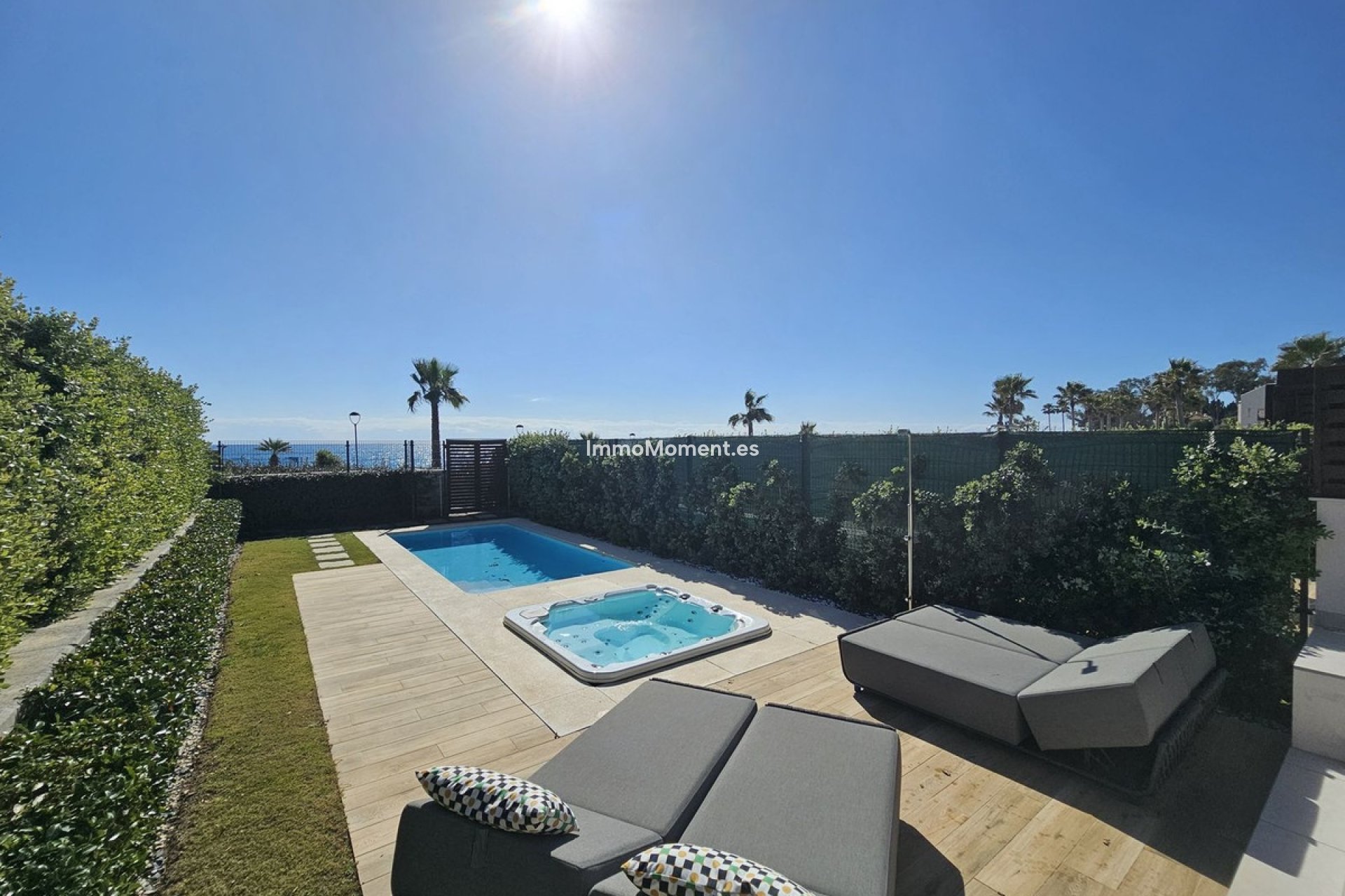 Bestaande woning - Geschakelde woning - Estepona  - New Golden Mile