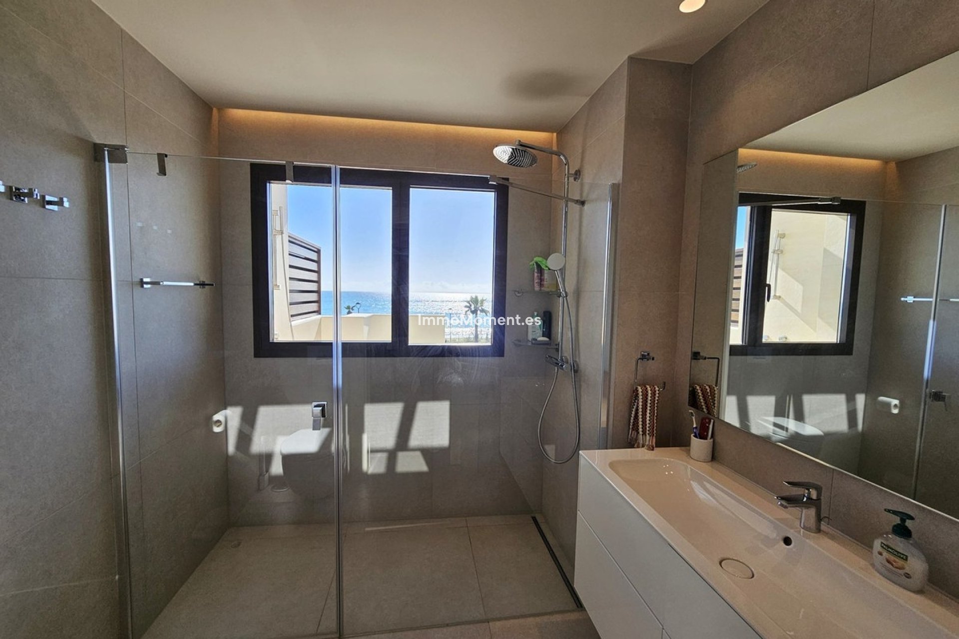 Bestaande woning - Geschakelde woning - Estepona  - New Golden Mile