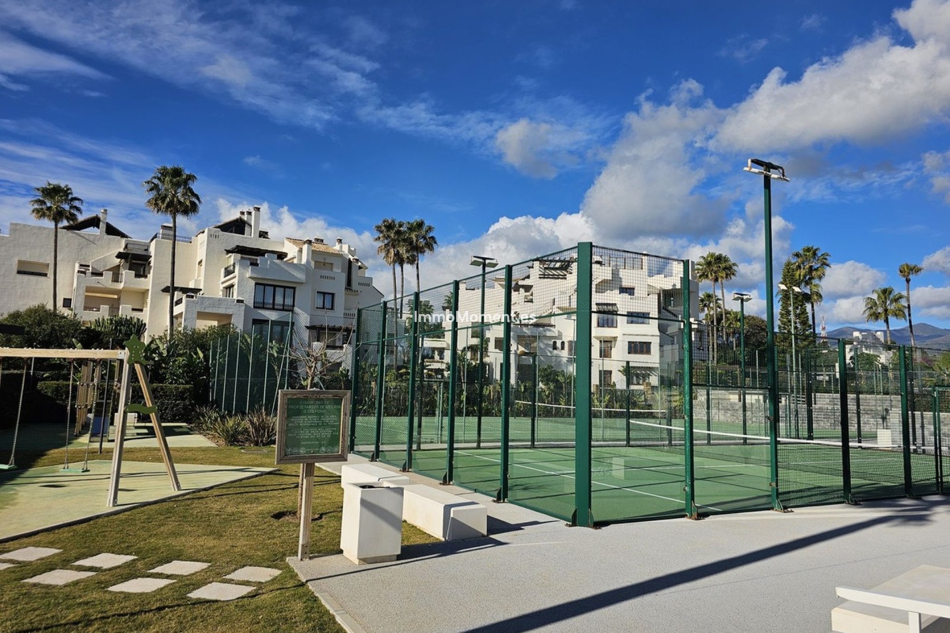 Bestaande woning - Geschakelde woning - Estepona  - New Golden Mile