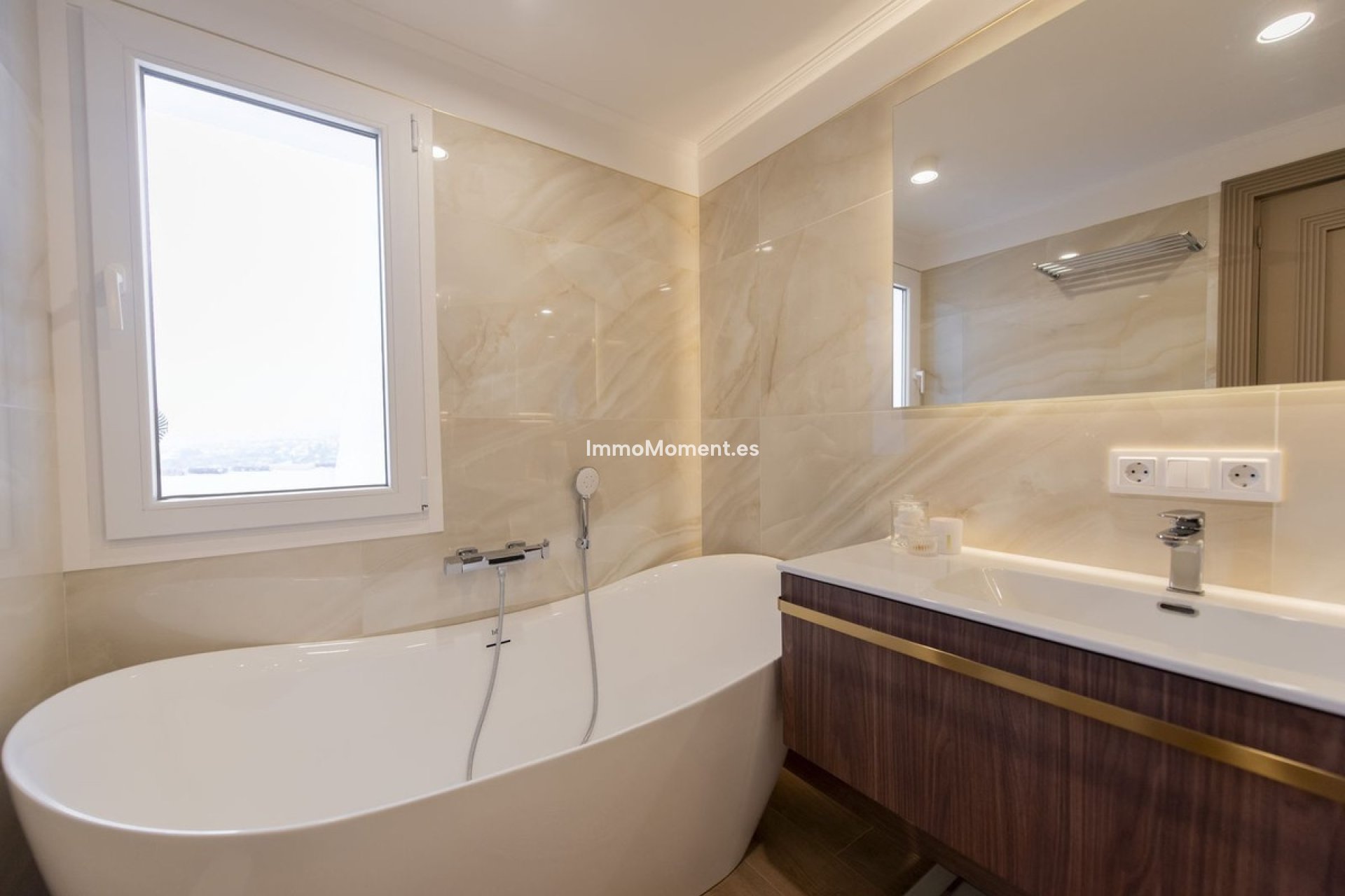 Bestaande woning - Geschakelde woning - Marbella - Nueva Andalucía