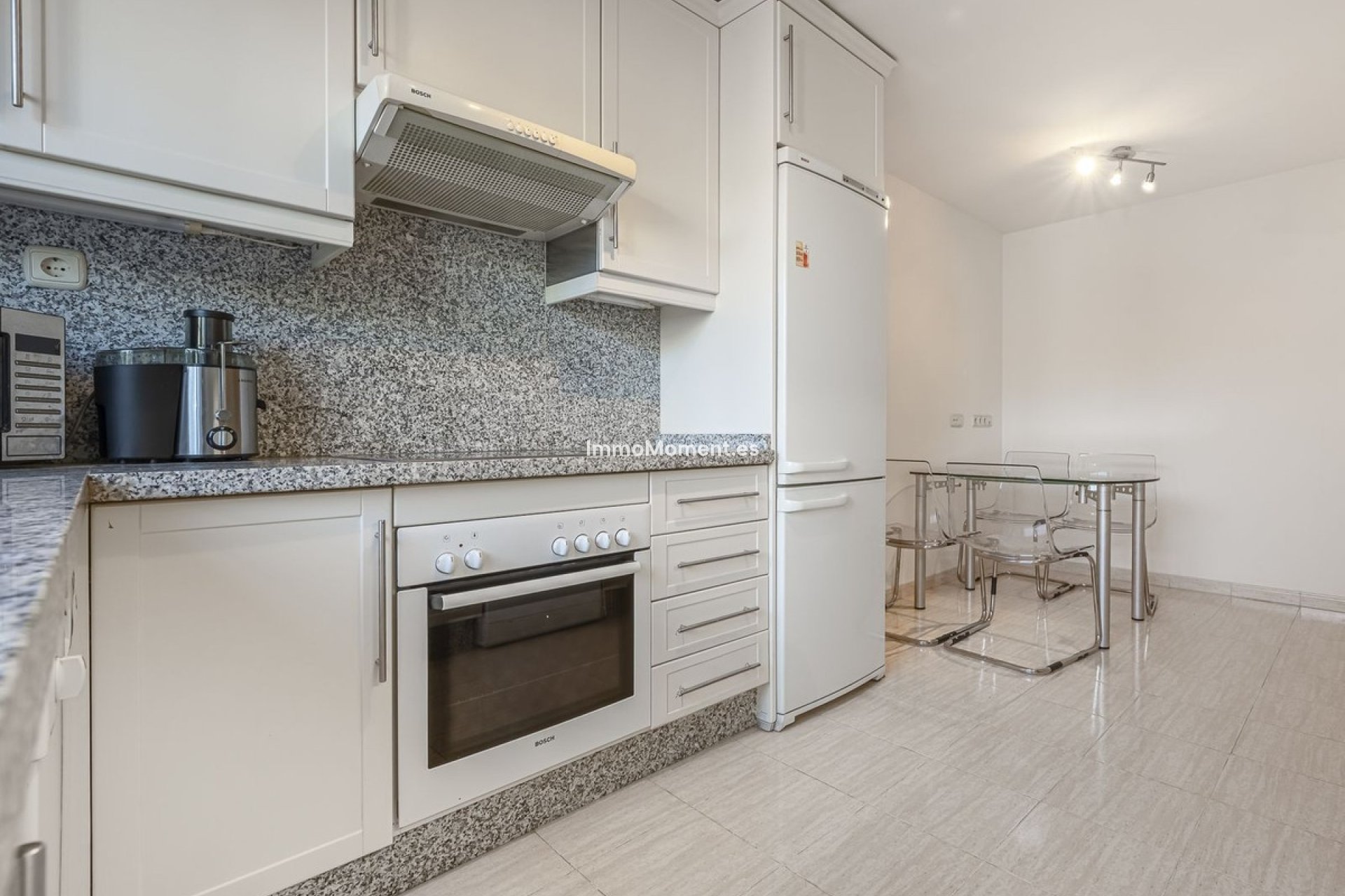 Bestaande woning - Geschakelde woning - Marbella - Nueva Andalucía