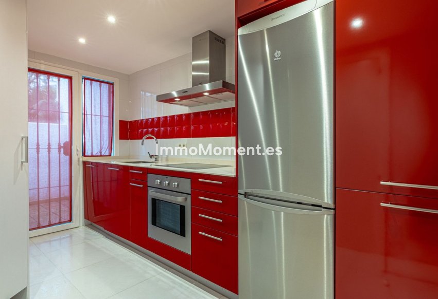 Bestaande woning - Geschakelde woning - Marbella - Nueva Andalucía