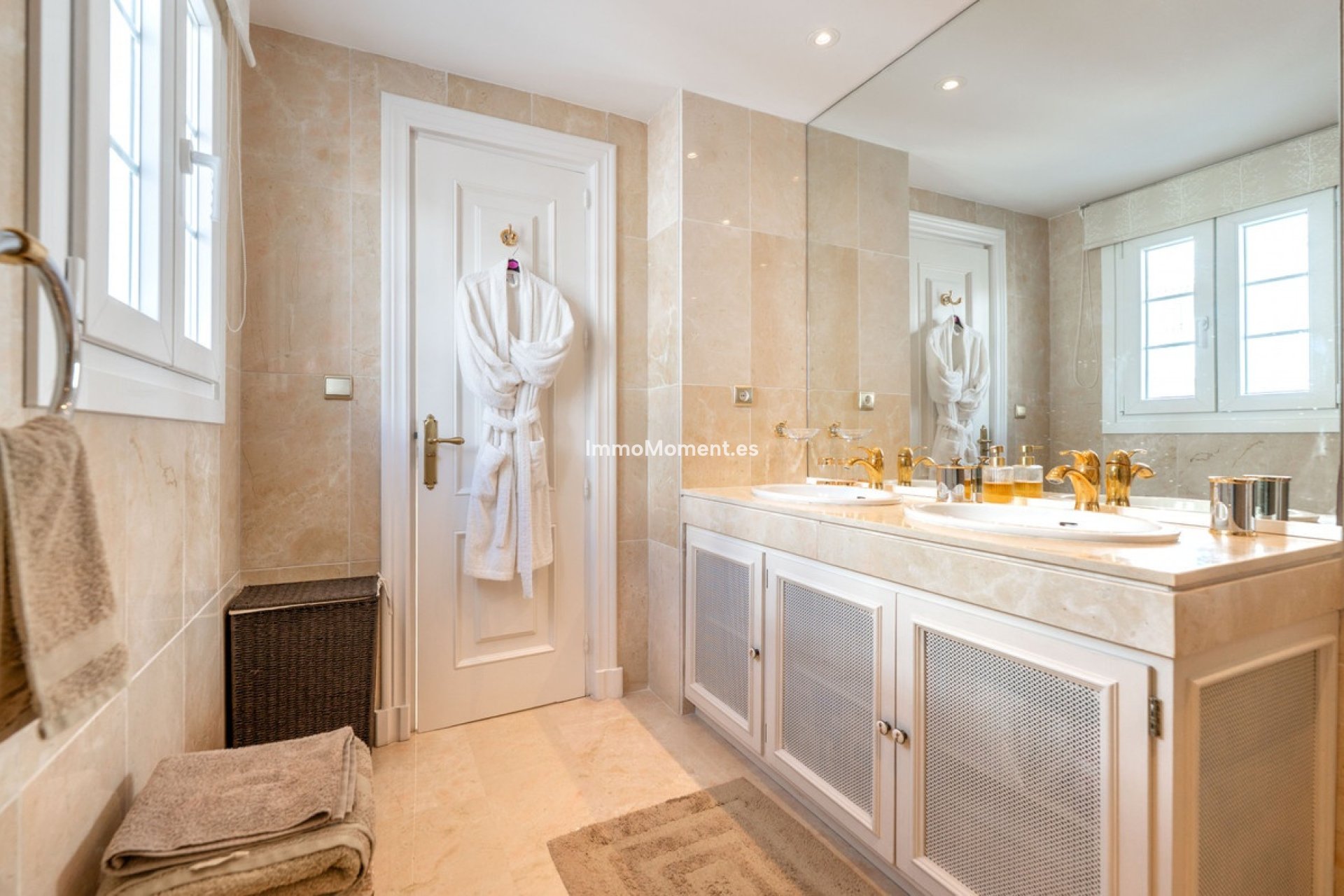 Bestaande woning - Geschakelde woning - Marbella - Nueva Andalucía