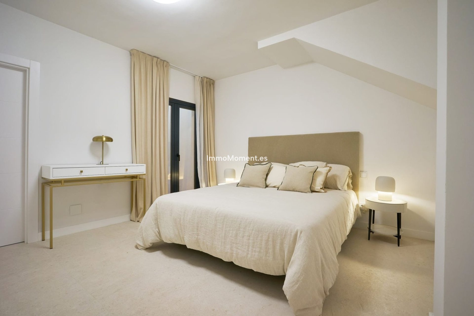 Bestaande woning - Geschakelde woning - Marbella - Nueva Andalucía