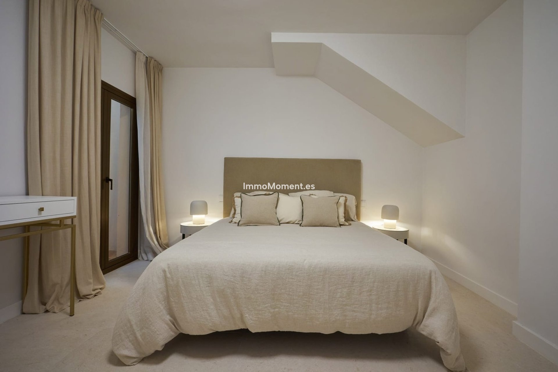 Bestaande woning - Geschakelde woning - Marbella - Nueva Andalucía