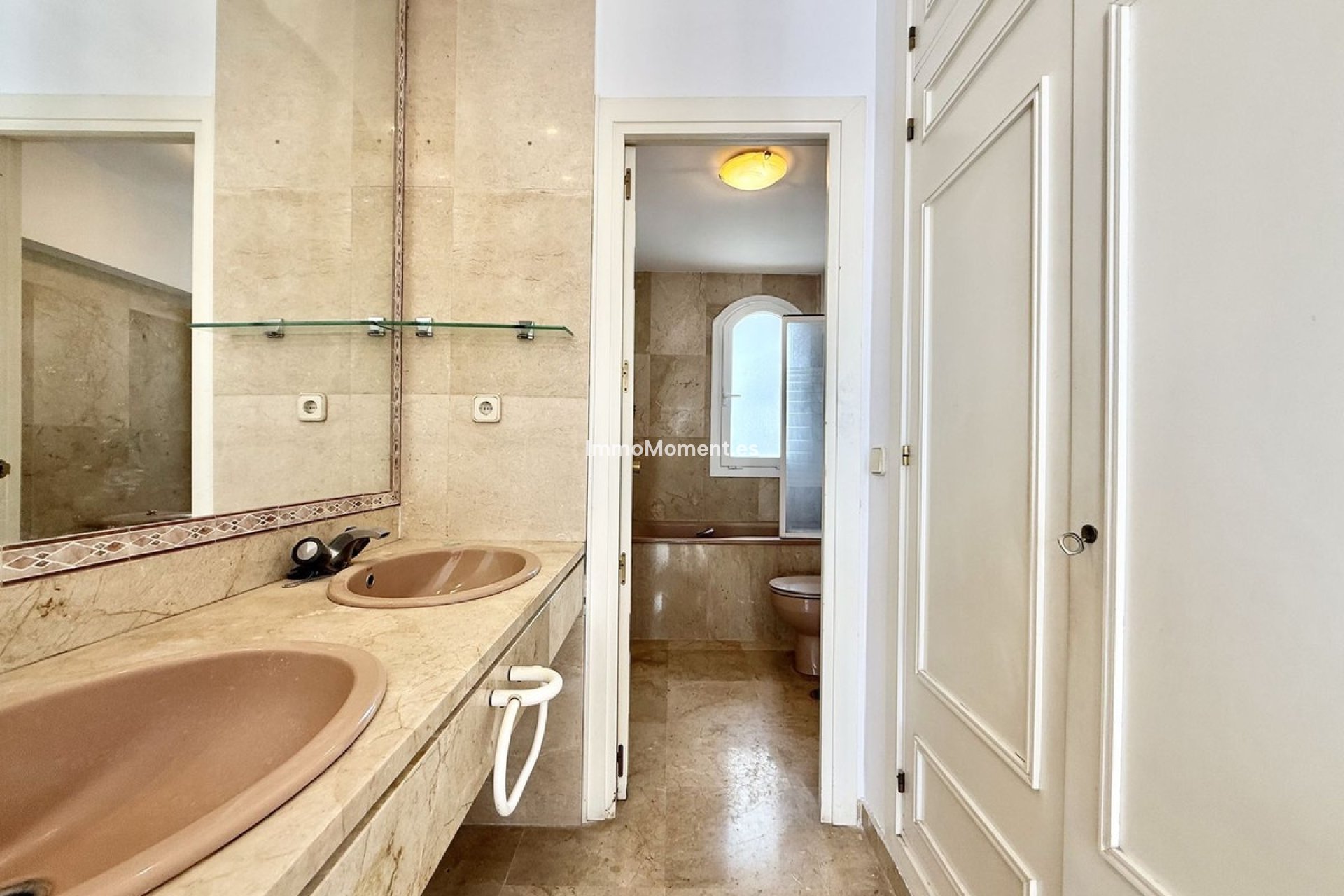 Bestaande woning - Geschakelde woning - Marbella - Nueva Andalucía