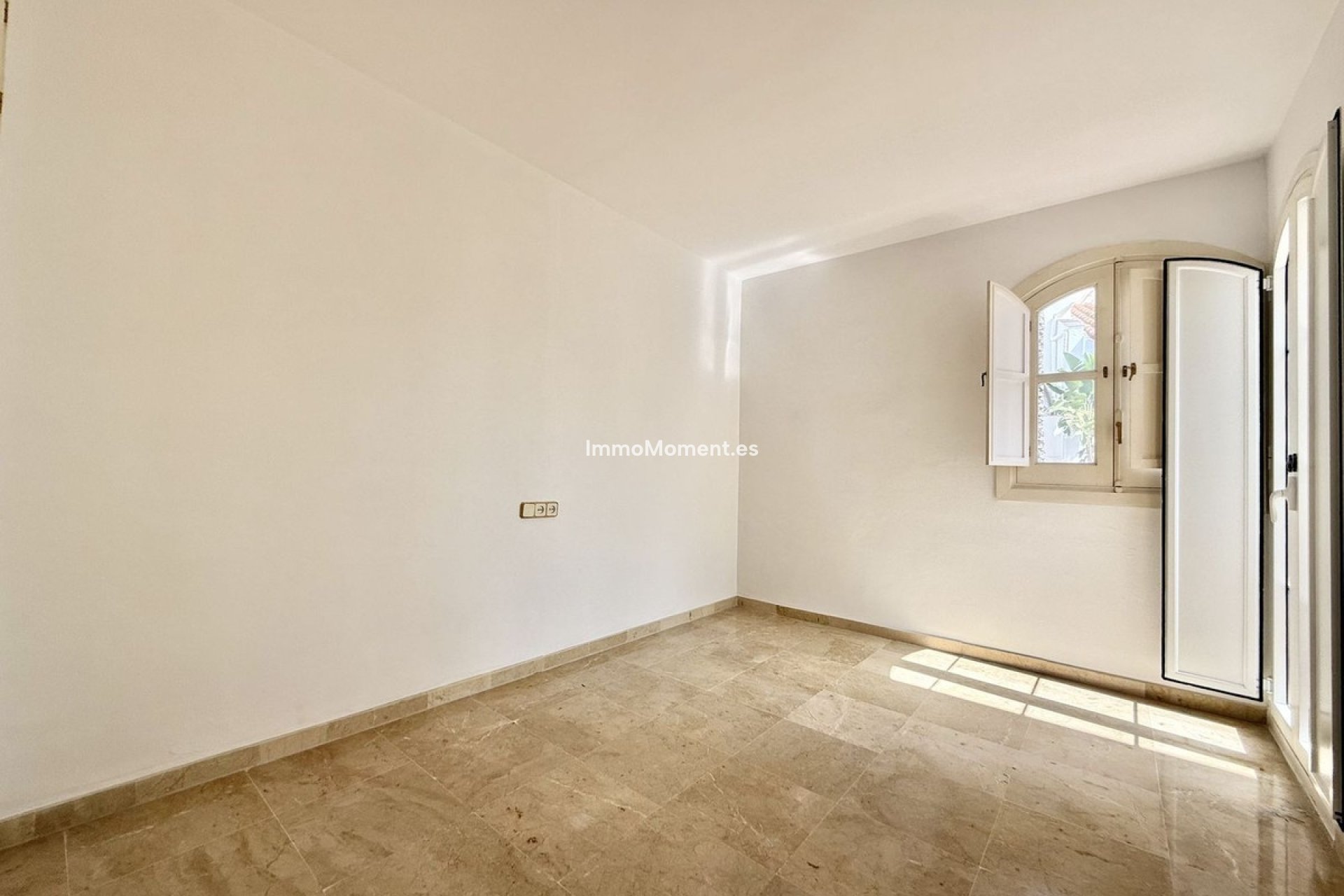 Bestaande woning - Geschakelde woning - Marbella - Nueva Andalucía