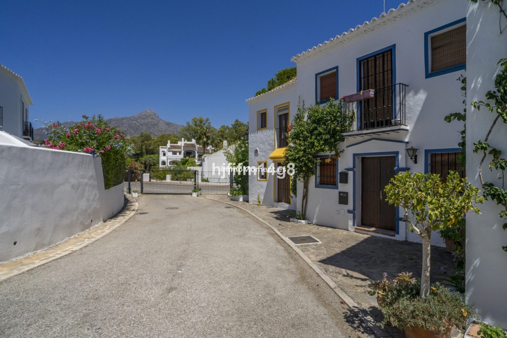 Bestaande woning - Geschakelde woning - Marbella - Nueva Andalucía