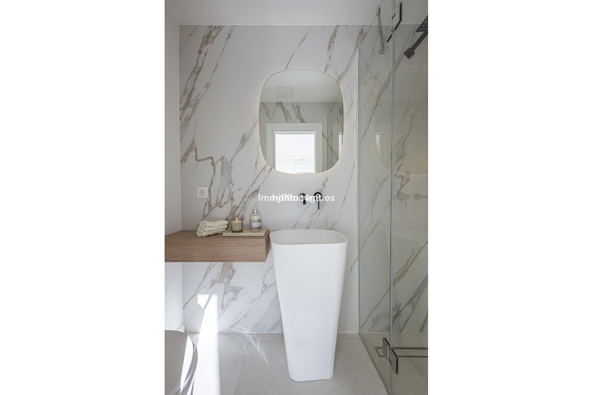 Bestaande woning - Geschakelde woning - Marbella - Nueva Andalucía