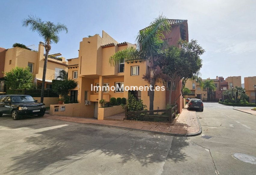 Bestaande woning - Geschakelde woning - Marbella - Nueva Andalucía