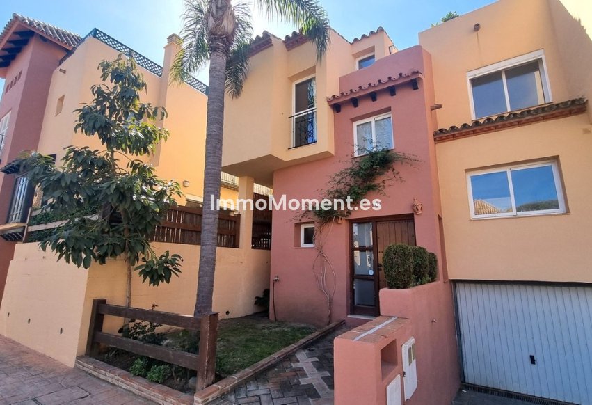 Bestaande woning - Geschakelde woning - Marbella - Nueva Andalucía