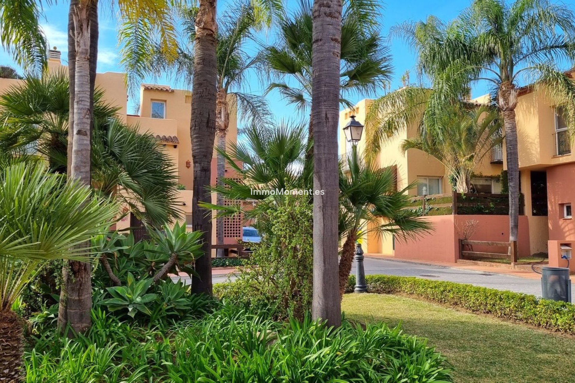 Bestaande woning - Geschakelde woning - Marbella - Nueva Andalucía
