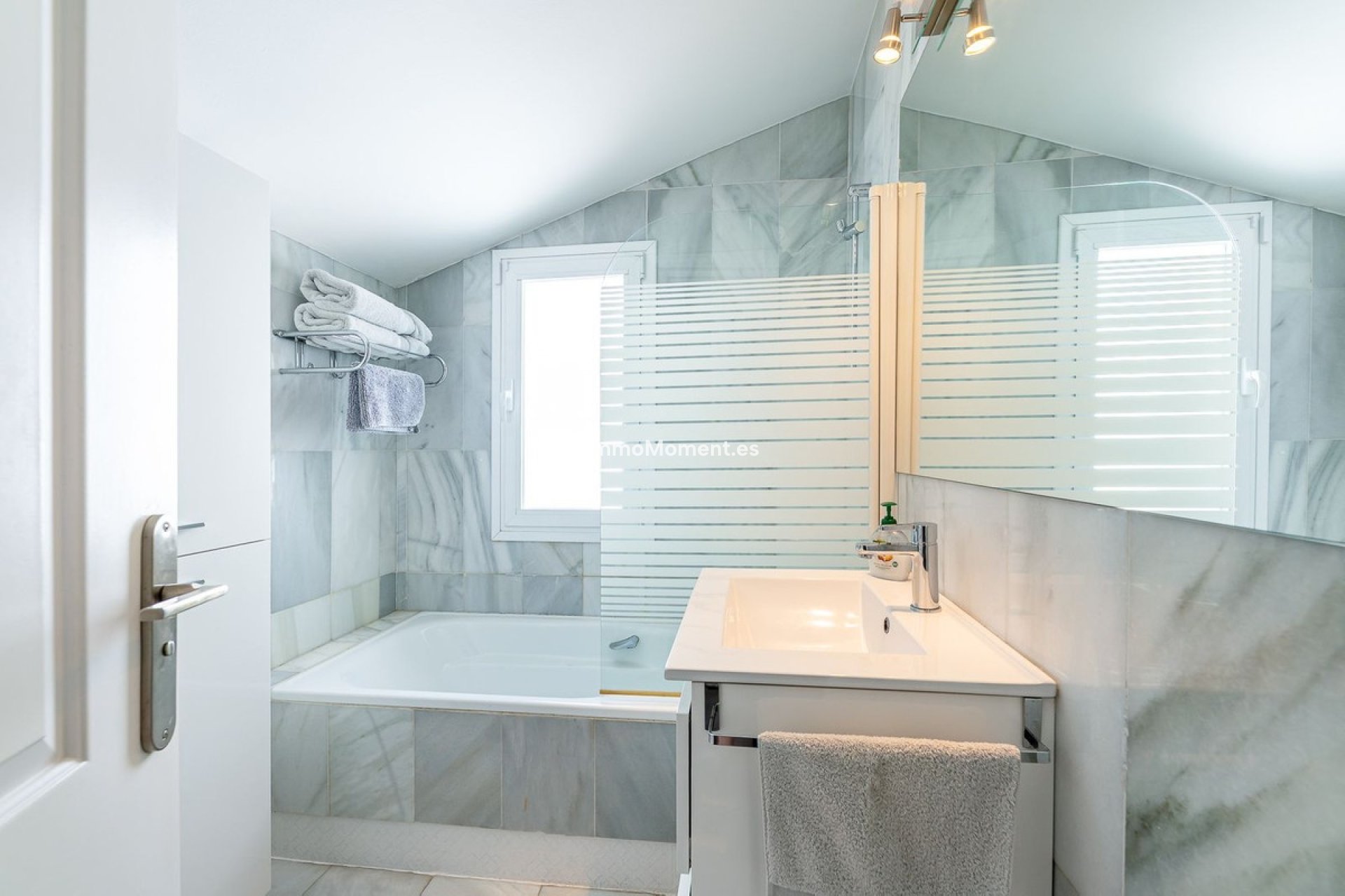 Bestaande woning - Geschakelde woning - Marbella - Nueva Andalucía