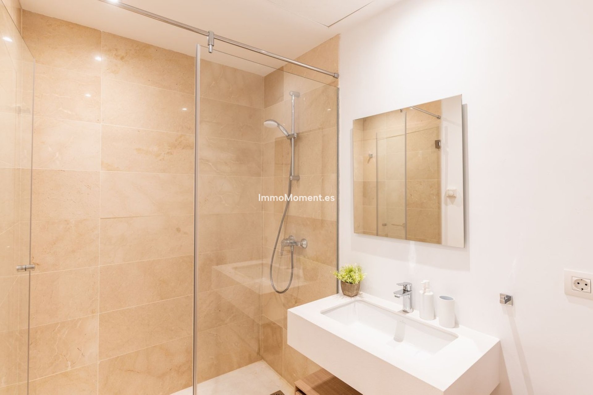 Bestaande woning - Geschakelde woning - Marbella - Río Real