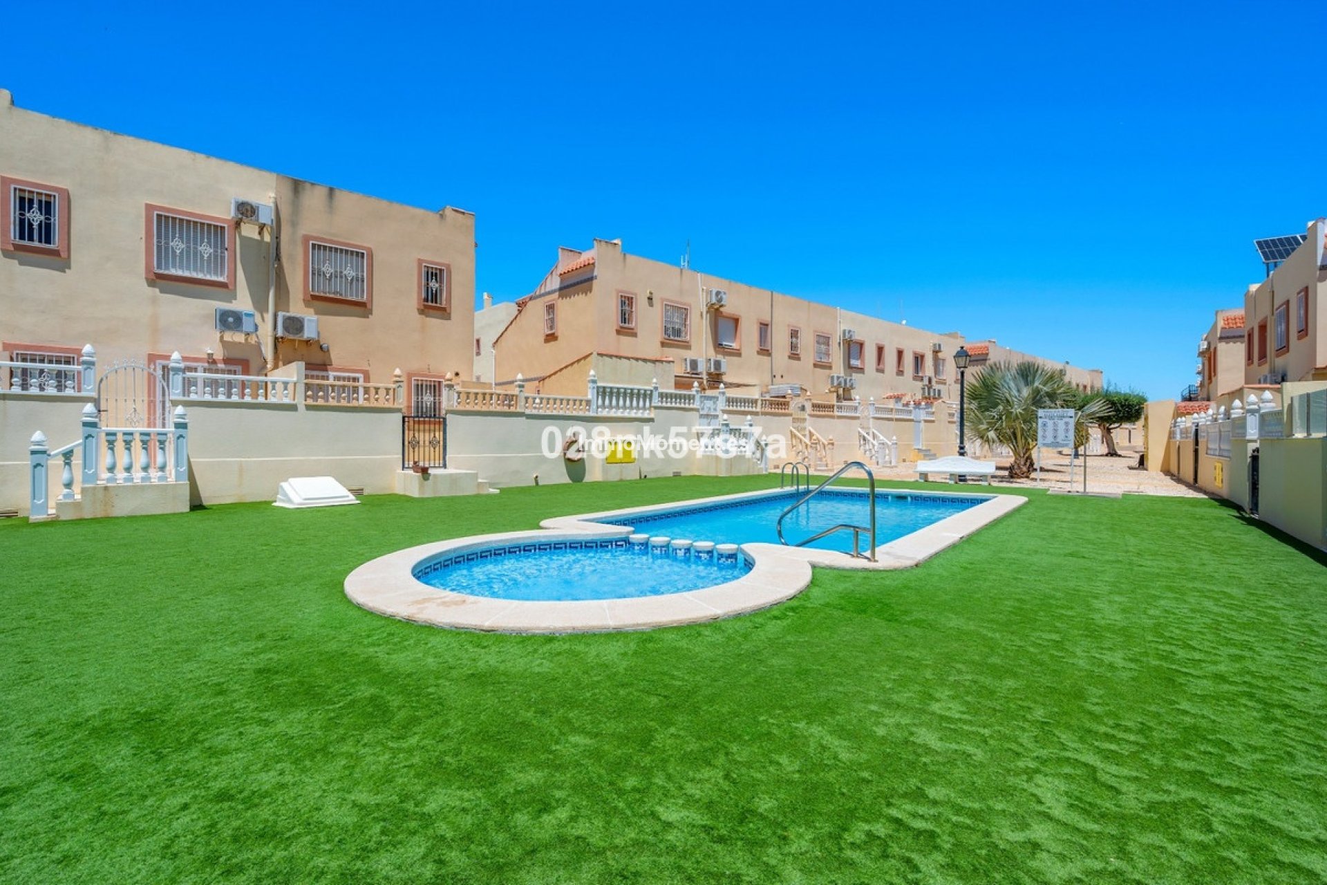 Bestaande woning - Geschakelde woning - Orihuela - La Zenia