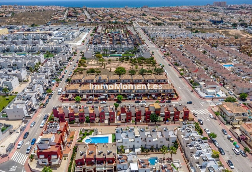 Bestaande woning - Geschakelde woning - Torrevieja - Aguas Nuevas