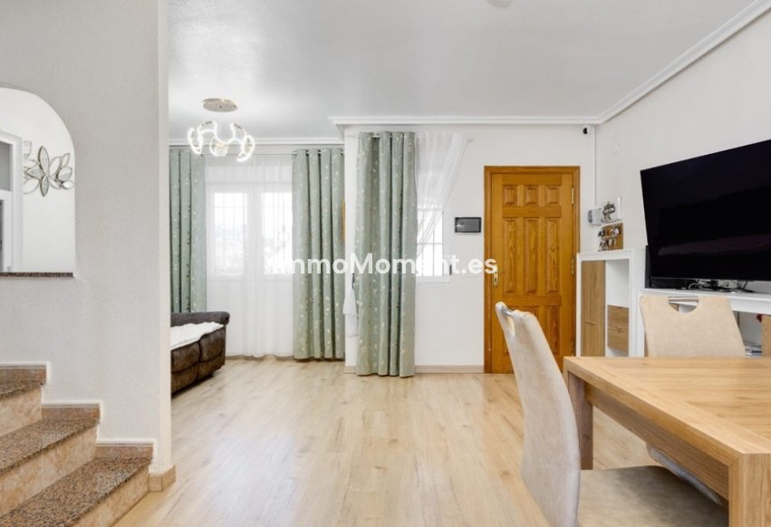 Bestaande woning - Geschakelde woning - Torrevieja - Torrevieja Centro