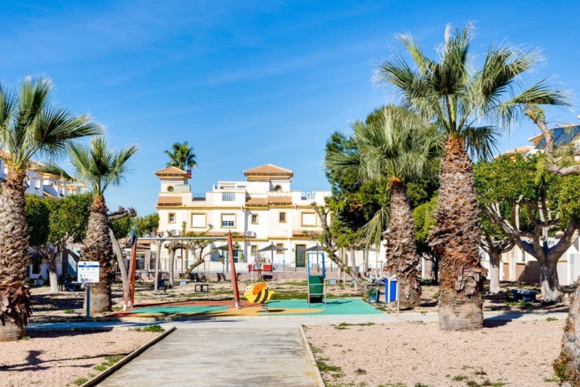 Bestaande woning - Geschakelde woning - Torrevieja - Torrevieja Centro