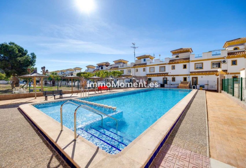 Bestaande woning - Geschakelde woning - Torrevieja - Torrevieja Centro