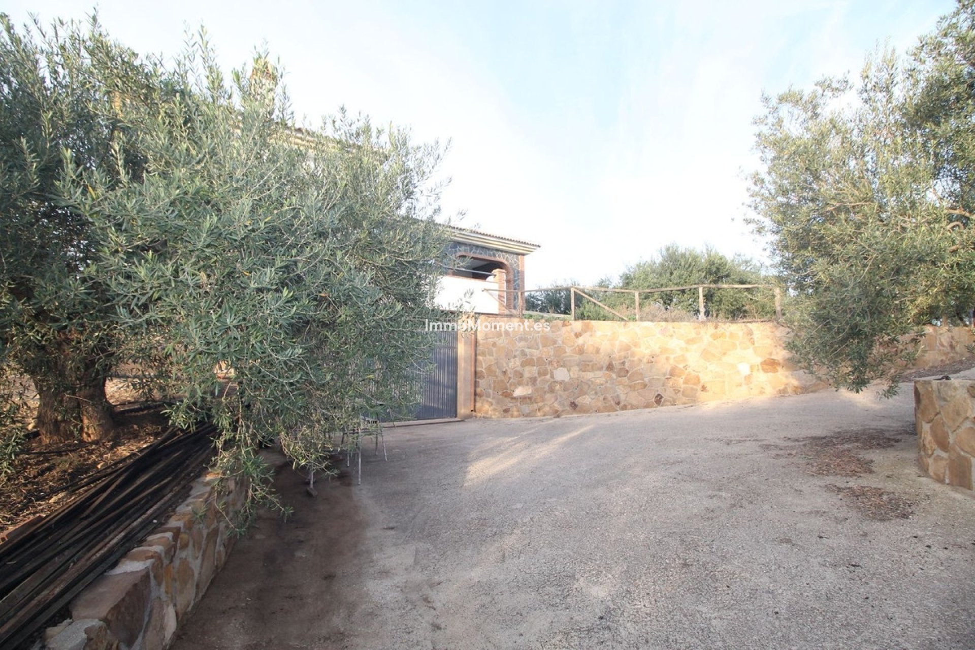 Bestaande woning - Grond - Binnenland  - Alora