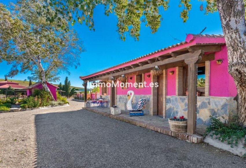 Bestaande woning - Landhuis - Binnenland  - Coín