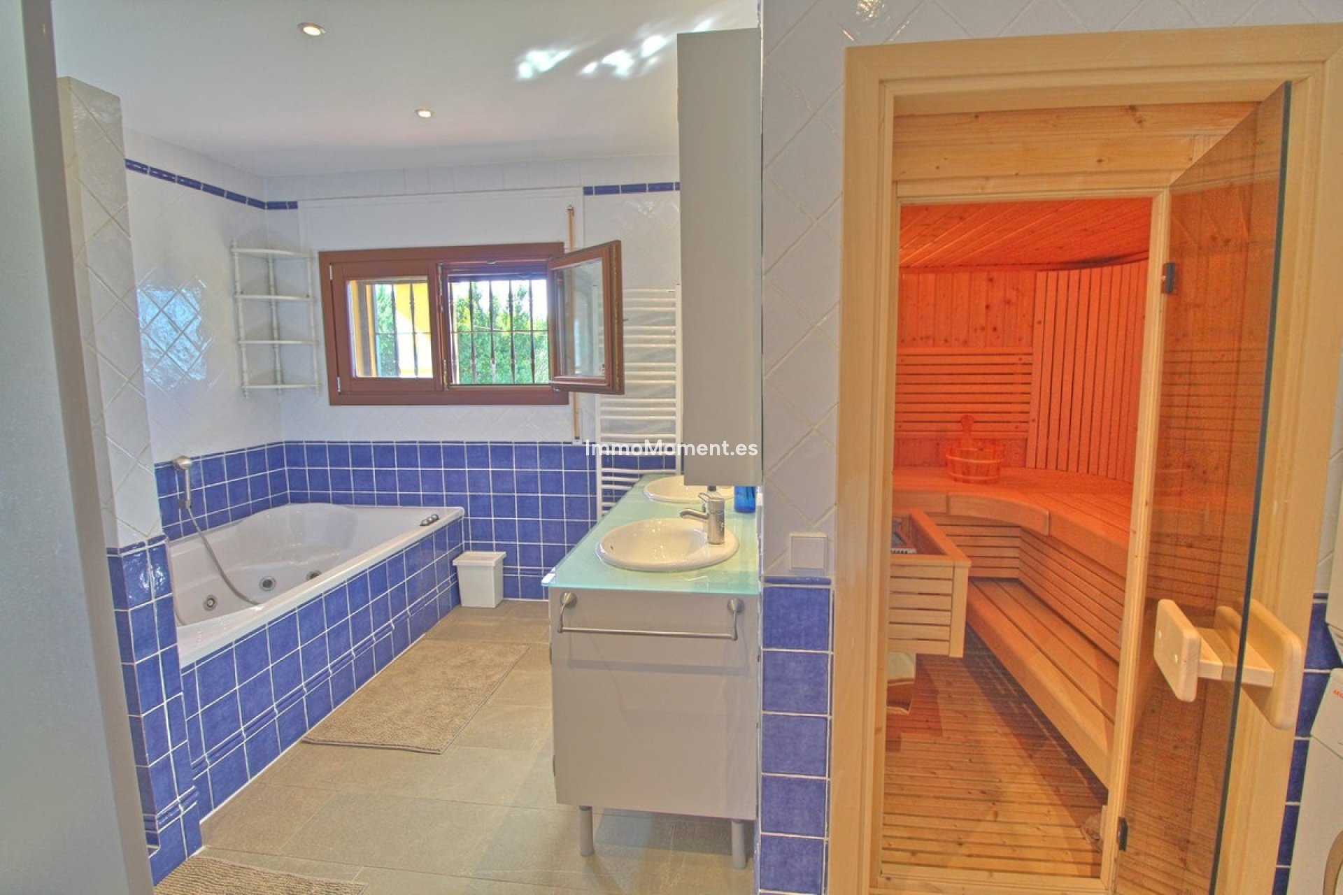 Bestaande woning - Landhuis - Estepona  - Estepona Centro