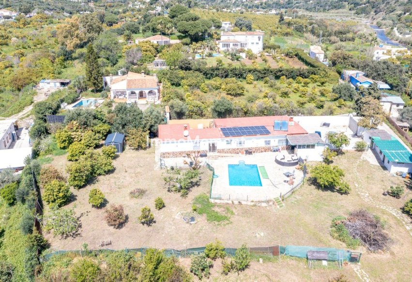 Bestaande woning - Landhuis - Estepona  - Estepona Centro