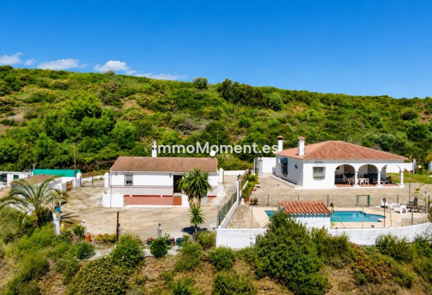 Bestaande woning - Landhuis - Estepona  - Estepona Centro