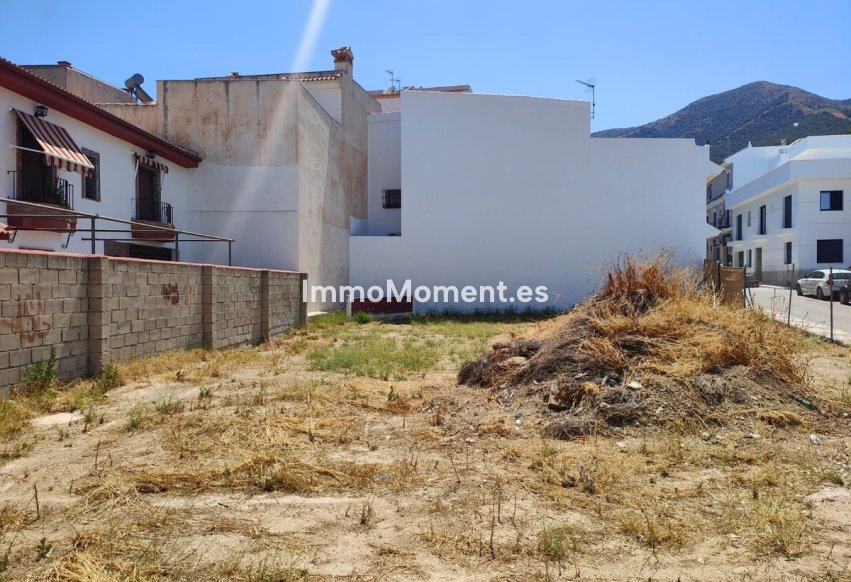 Bestaande woning - Perceel - Binnenland  - Alhaurín el Grande Centro