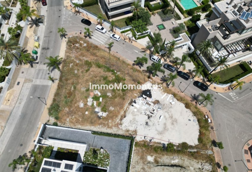 Bestaande woning - Perceel - Estepona  - Cancelada