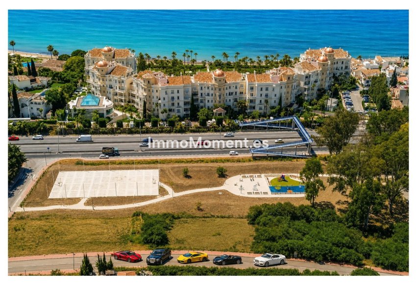 Bestaande woning - Perceel - Estepona  - Selwo