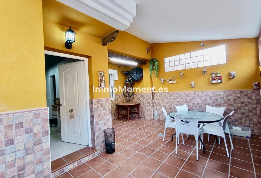 Bestaande woning - Rijtjeshuis - Binnenland  - Alhaurín de la Torre